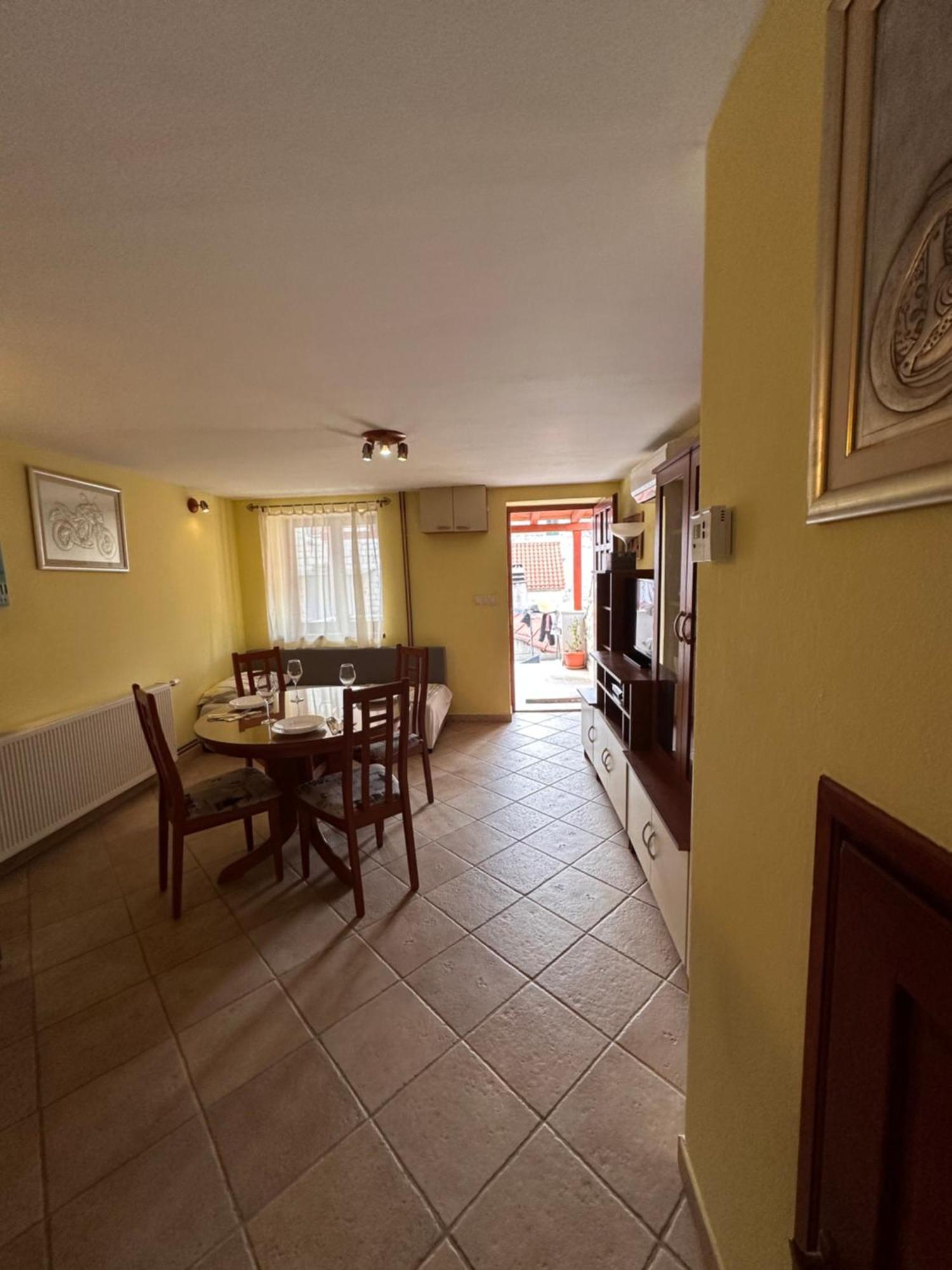 Apartman Lana Kaštela Zewnętrze zdjęcie